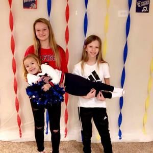 Meet your Posher, Lori